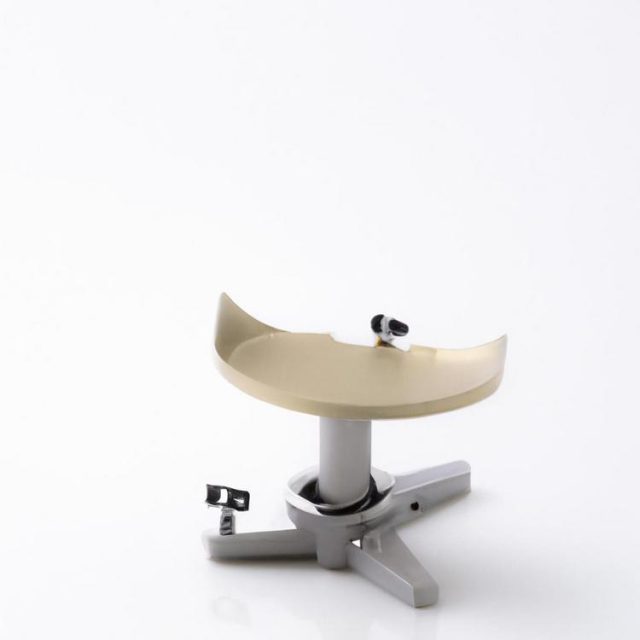 Jak zdjąć pierścionek ze spuchniętego palca?